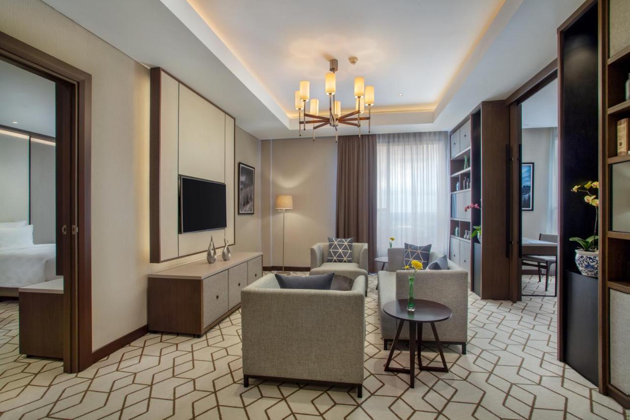 Wyndham Opi Hotel Palembang Exterior photo